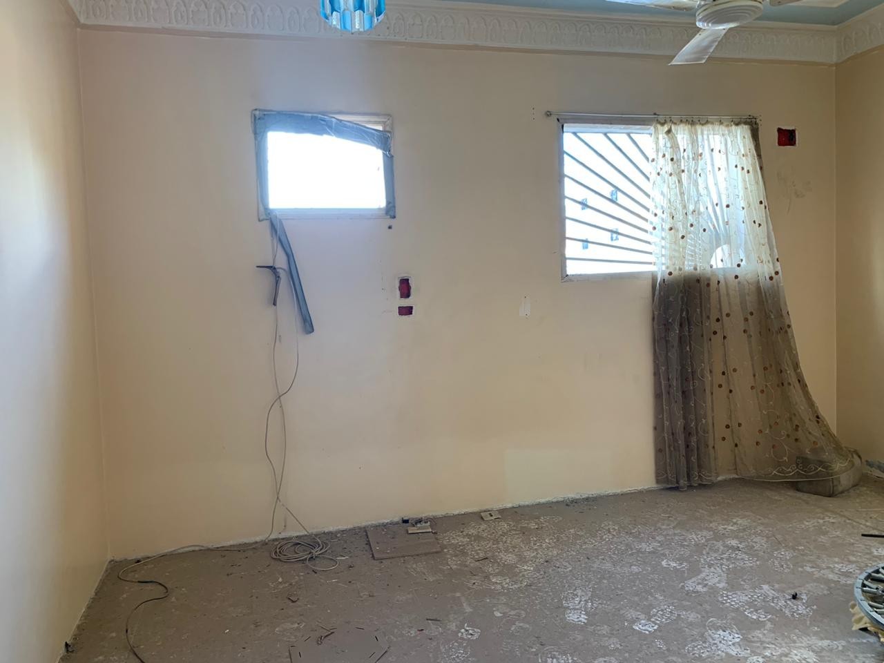 est-files1711282429000